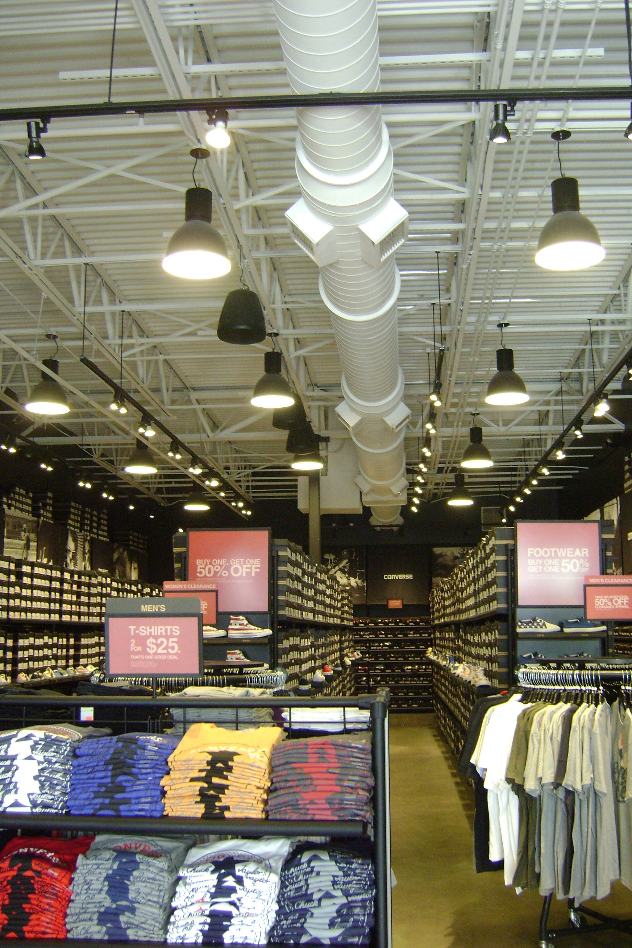 Environment Masters, Inc. - Interior of Converse Outlet Store, Pearl, MS  Image | ProView