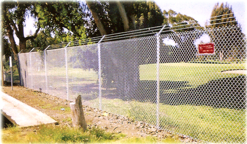 Chain Link Fence (with barb wire)