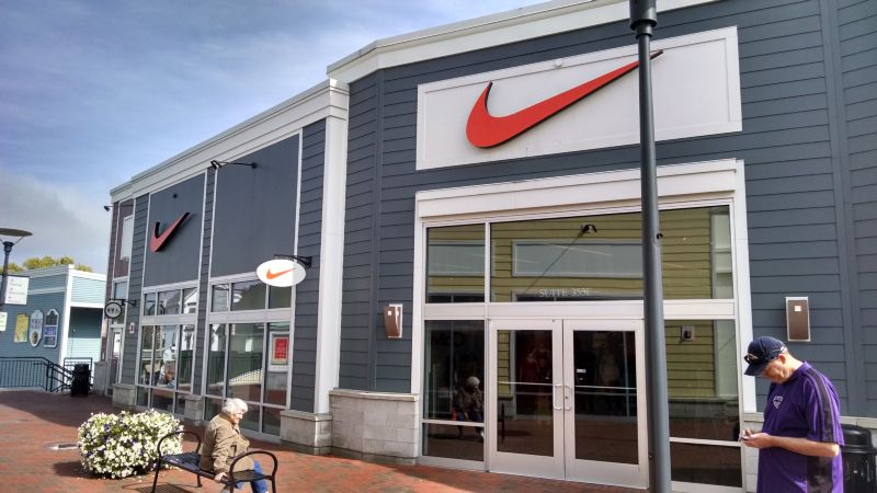 frokost sommer fejre Nike Outlet by Commercial Contractors in Freeport, ME | ProView