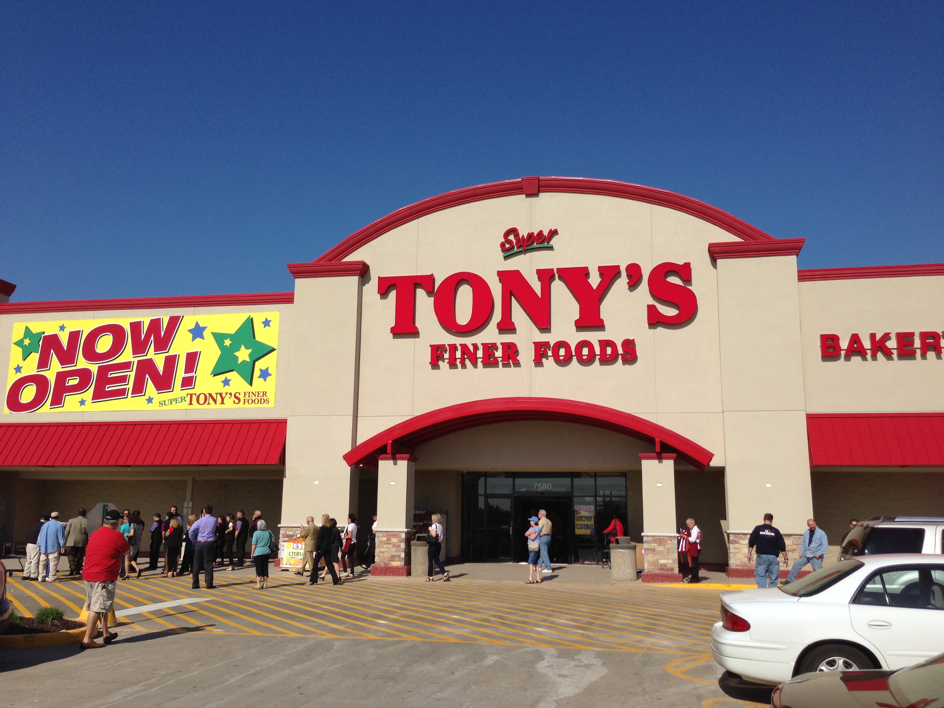 Super Tony's Finer Foods Grocery Store - Niles, IL